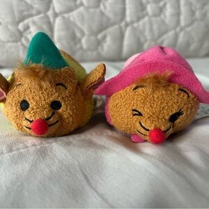Disney Tsum Tsum plush pair
